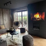 De La Vallee 6 Érezée